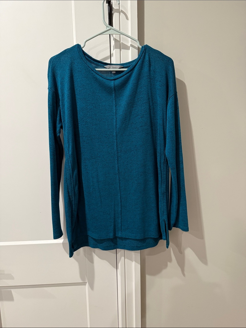 Daisy Fuentes Teal Long-Sleeve Crewneck Knit Top